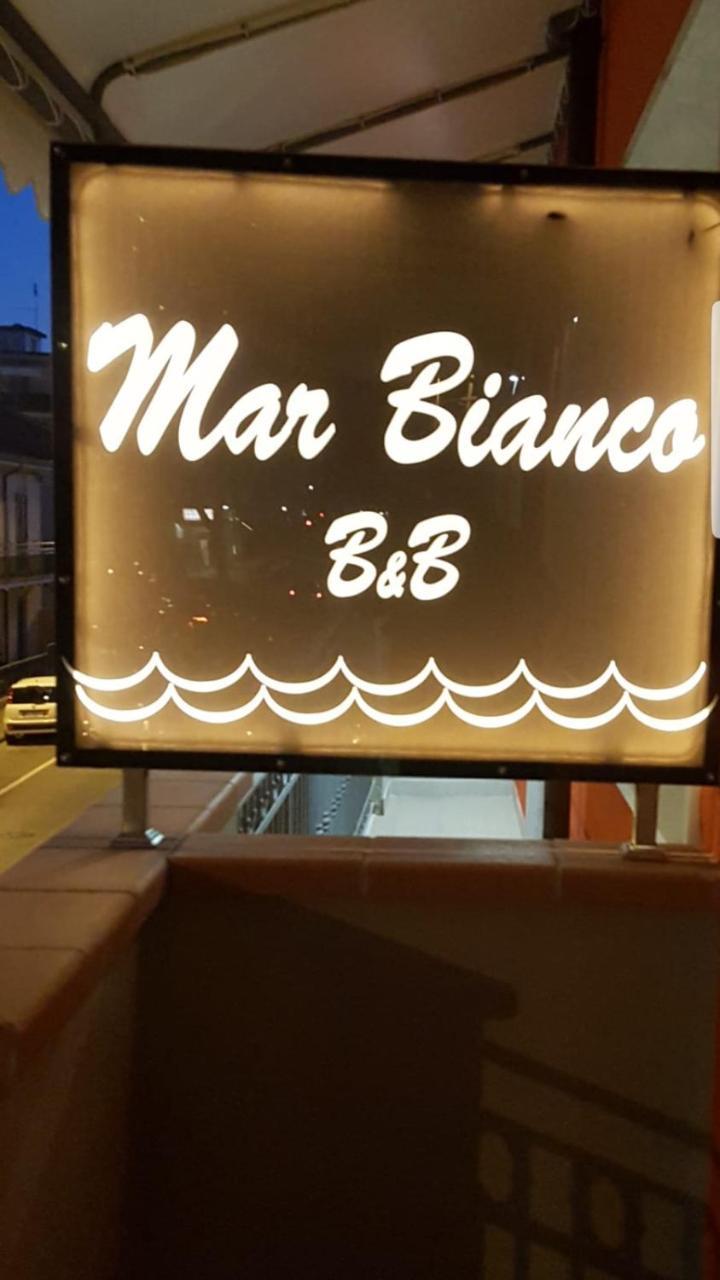 Marbianco B&B Marina Di Carrara Exterior foto